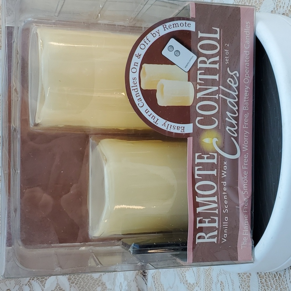Remote control candles New Home Interiors 4" & 6" tall by 3" round Ivory